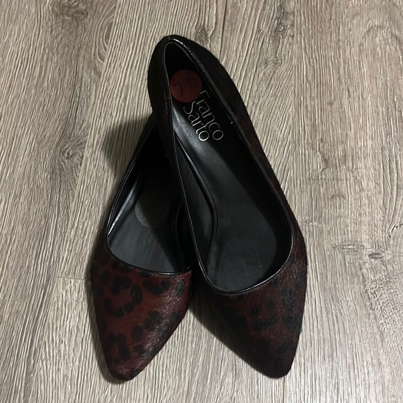 Franco Sarto Flats. Left is a size 7.5 and right is a size 7 - Picture 1 of 1